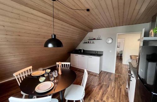 Kernstadt Apartment | Top Wohnung mit Parkplatz
