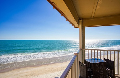 Sneads Ferry Condo | Topsail Dunes 1310 | Oceanfront Condo | Sleeps 6 | Pool