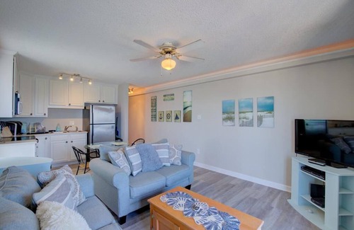 Sneads Ferry Condo | Topsail Reef 289 | Oceanfront Condo | Sleeps 4