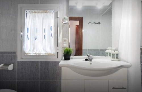 Almeria Centro Apartment | TOREROS CENTER WIFI APARTAMENT