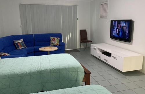 Torquay House | "TORQUAY BEACH HOLIDAY HOUSE" in Torquay