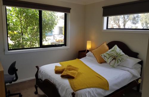 Torquay House | Torquay Homestay Guesthouse