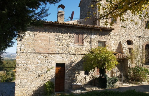 Todi Other | Torre del 15° secolo con piscina e lussureggiante giardino, panorama su Todi