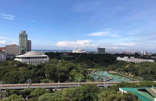 Ermita Apartment | Torre DeManila TaftAvenue 1bedroomBalcony Rooftop Viewing LunetaPark ManilaOceanPark ManilaBay US Embassy