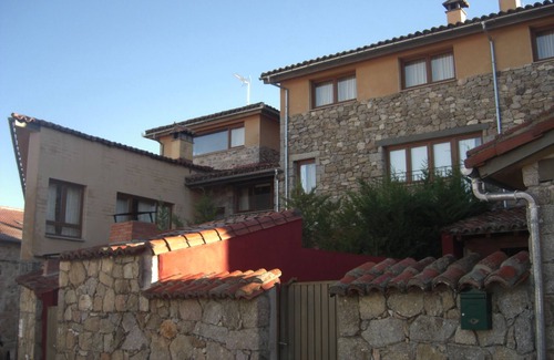 Hoyos del Espino Cottage | TORREON II (7 Seats)