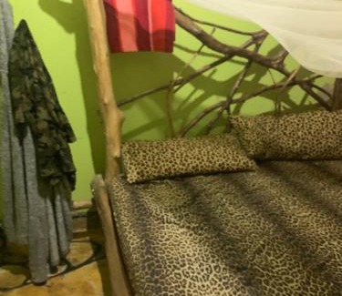 Kampala Apartment | Tortoise park, Ecolodge & Campsite