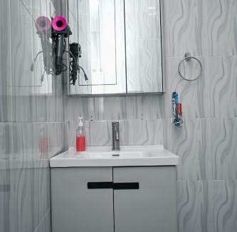 Chukwani Apartment | Tosh Home