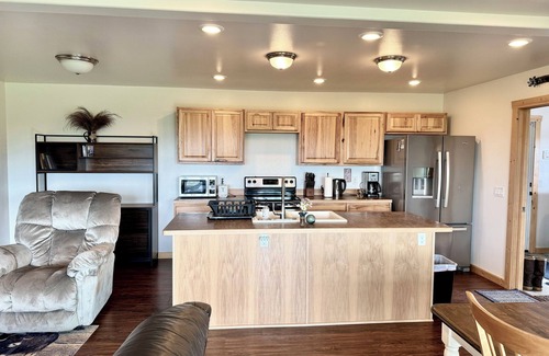 Happy Valley House | Touch of Alaska: Volcano Vista - Full House with Views