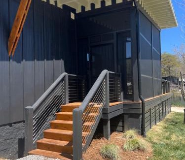 Tracy City House | Touch of Sand