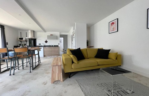 Charmes-sur-Rhone House | Toupie et Bicyclette