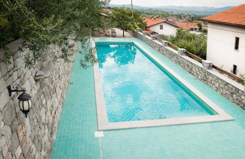 Tomaj House | Tourist Farm Škerlj