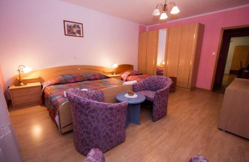 Zalosce House | Tourist Farm Gregorič