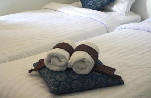 Baclaran Apartment | Touristation @ Crowne Bay Tower