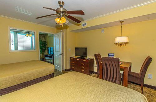 Cherry Grove Beach Apartment | Towers On The Grove 724 Direct Oceanfront Suite Sleeps 6 guests