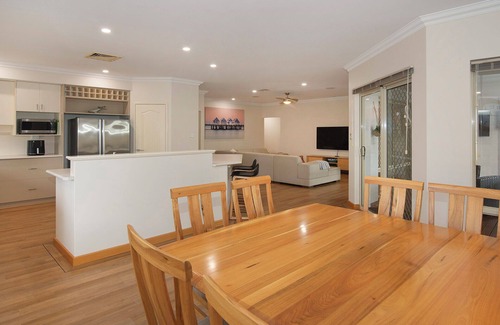 Busselton House | Town Central Entertainers Delight