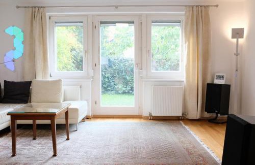 Vienna House | Town House near Metro & Vienna City Center