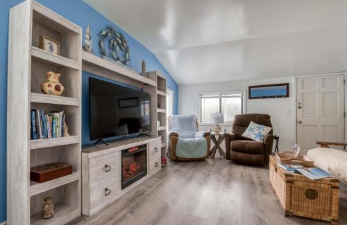 Rockaway Beach House | Towne Cottage Rockaway Beach - Meredith Lodging