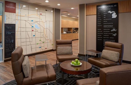 Forest Hills Hotel | TownePlace Suites by Marriott Grand Rapids Airport