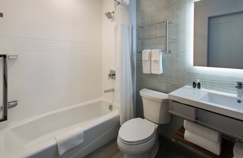 Gowanus Hotel | TownePlace Suites by Marriott New York Brooklyn
