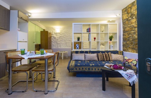 Old Town Apartment | Townhall Studio