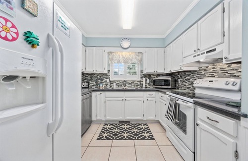 Myrtle Beach House | Townhome 1 Block from Myrtle Beach