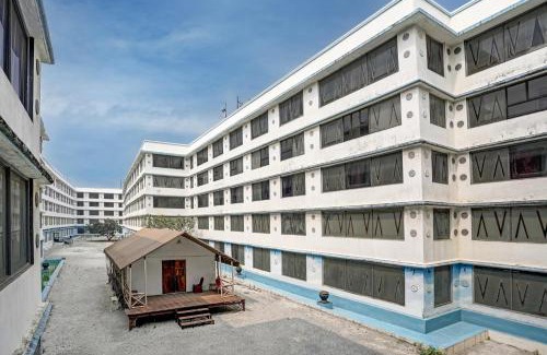 Aarey Colony Hotel | Townhouse 809 Royal Palms Hotel - Rose Collection