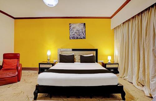 Aarey Colony Hotel | Townhouse 809 Royal Palms Hotel - Rose Collection