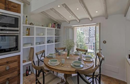 Deia Villa | Townhouse in Deia with Sea and Mountain Views