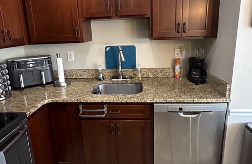 Burke House | Townhouse near DC and George Mason University