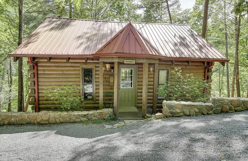 Townsend Cabin | Townsend - Townsend Manna - 1 Bedroom - Sleeps 4