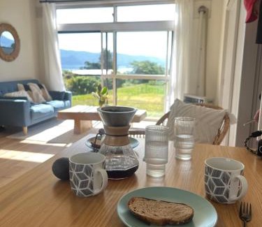 Toya House | Toya Lakeview cottage - 100m to the Lakeshore & BBQ Space