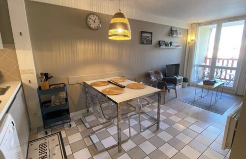 Le Touquet-Paris-Plage Apartment | Très bel appt 6 pers avec piscine (sauf janvier), tennis et parking 202