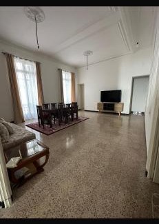 Algiers Apartment | Très grand apartement hausmanien cœur du centre ville vu mer immédiate