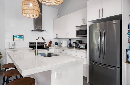 The Bight Villa | Tradewinds Villa Modern 3 Bedroom Villa Minutes from the Beach - *New Lower Rate