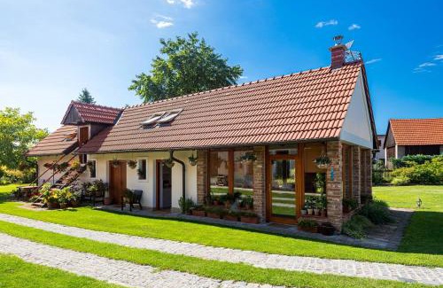 Vsejany Apartment | Tradiční český dům s ložnicemi v podkroví