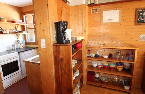 Les Almes Ski Chalet | Traditional 3-room chalet with terrace and wifi