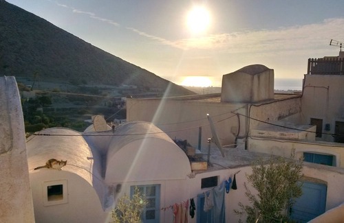 Emporio House | Traditional house in middle-age castle of Emporio Santorini