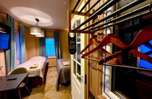 Narva Hotel | Traditional Narva House - Triumvirate 6