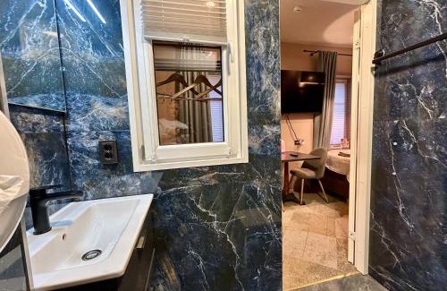 Narva Hotel | Traditional Narva House - Triumvirate 6