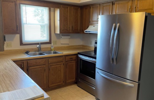Saint Marys  Allen County House | Traditional Ranch house, SW Fort Wayne 3 Bed, 2 Full Bath, Sleeps 7+