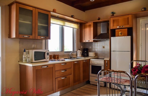 Katomerion Villa | TRADITIONAL STONE BUILT VILLAS DIMITRIS MEGANISSI