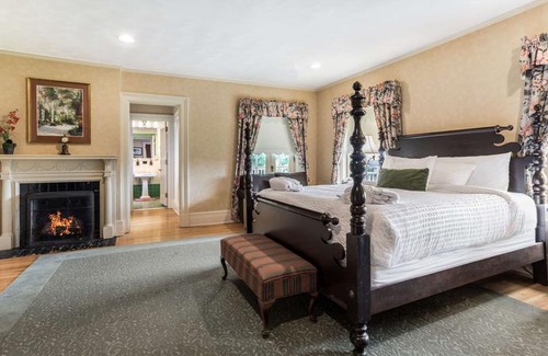 Town of Union Hotel | Traditions at the Glen Hotel and Spa