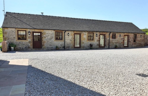 Newton Grange Cottage | Trail View - Stunning Cottage -Log Burner- High Peak Trail/Peak District
