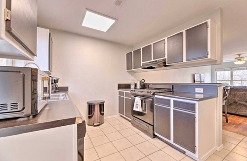 Fayetteville House | Trailside Retreat - 1.5 miles to the U of A! Just off the bike trail!
