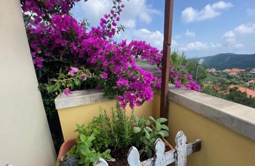 Celle Ligure Apartment | TraMonti e Mare, vistamare giardino, ideale famiglie