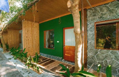 Hoa Lu Hotel | TRang an Mountain Ecolodge