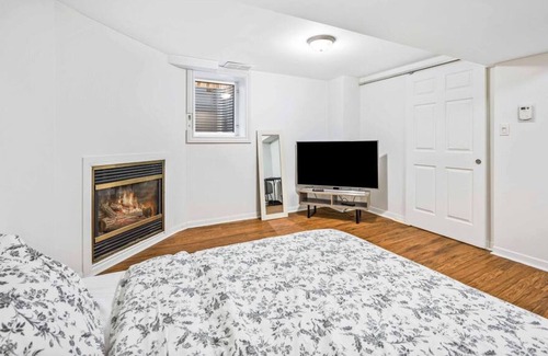 Durham Region House | Tranquil 1BR Oshawa Basement