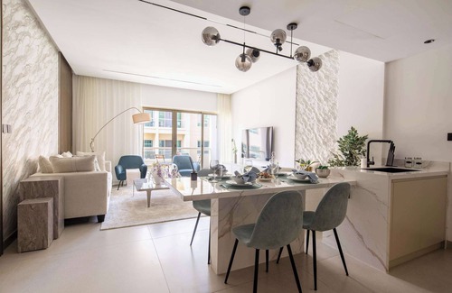 Al Sabkha Apartment | Tranquil 1BR with Community Views in The Greens