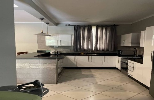 Arusha Apartment | Tranquil 2-bedroom apartment in Arusha with WiFi, AC