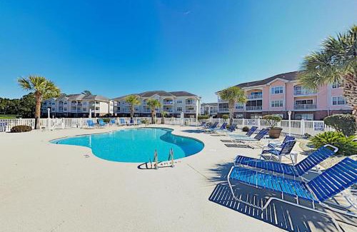 Central Myrtle Beach Apartment | Tranquil 3BR Condo in Magnolia Pointe near Myrtlewood Golf Resort